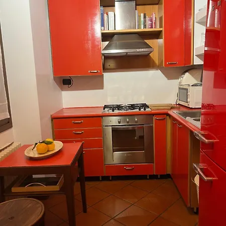 Casa Vacanza Castagna Tatil Evi Nesso