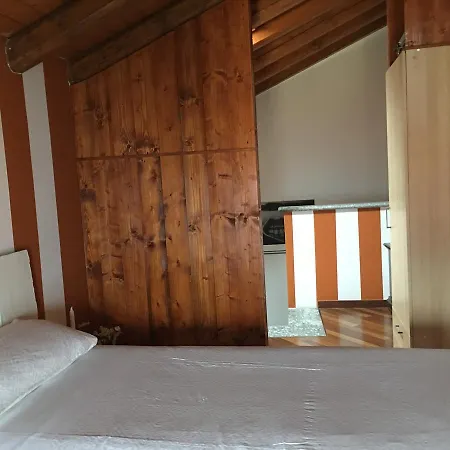 Casa Castagna Feriehus Nesso