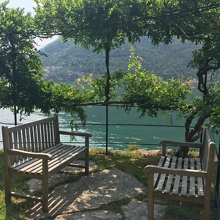 Casa Castagna بيت للعطل