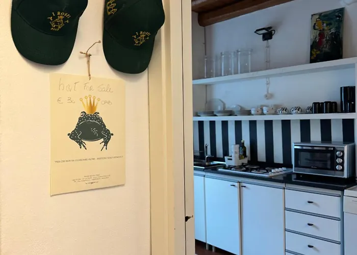 Holiday home Casa Vacanza Castagna *